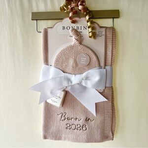 Bonbini Soft Pink Infant Hat & Blanket Set “Born in 2026” NWT